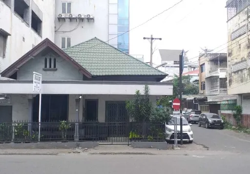 Dijual Rumah Jl. Merbabu Medan -R-0221