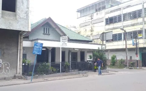 Dijual Rumah Jl. Merbabu Medan -R-0221