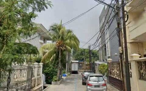 Rumah Pluit Putri III Penjaringan Jakarta Utara -R-0259