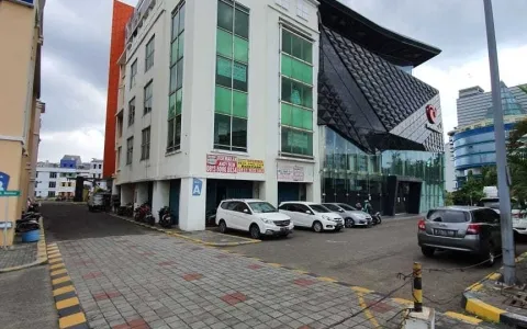 Ruko Gandeng Hoek Mangga Dua Square Jakarta Utara - RK- 0195