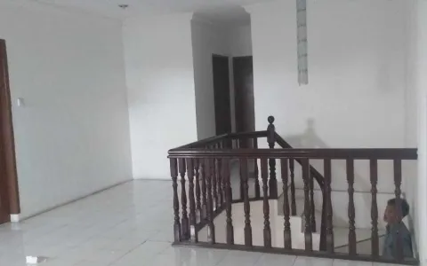 Rumah Vila Komplek Taman Tomang Elok Medan (R-0195)