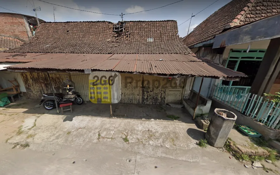 Rumah Jalan Kawi Tengah Kota Blitar -R-0281