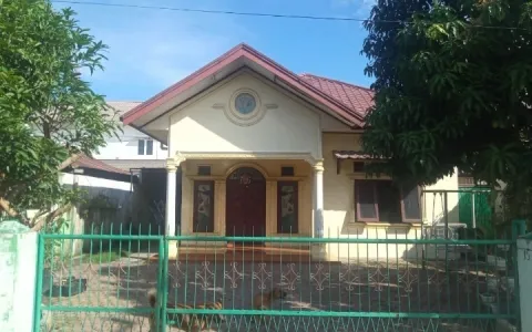 Dijual Rumah Jl. Menteng 7 Gg.Swasembada Medan -R-0306