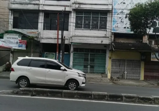 Ruko Jl.hm.Yamin smpang Jl.Pahlawan dkat amik&bimbel medicom