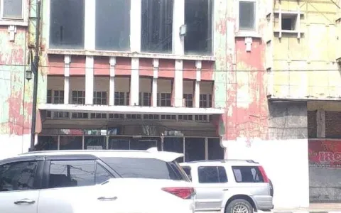 Gedung mini Tua,Jl.Ahmad Yani simpang Jl.Perdana, Kesawan,