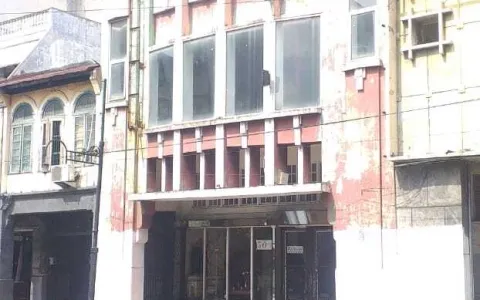 Gedung mini Tua,Jl.Ahmad Yani simpang Jl.Perdana, Kesawan,