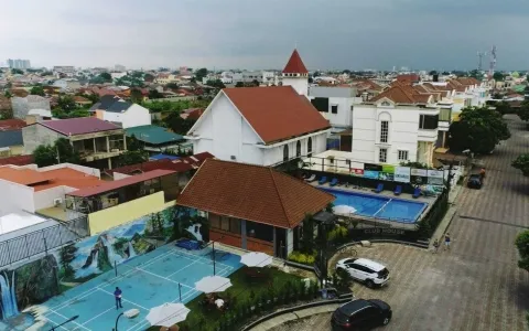 Rumah siap huni Komplek The Piazza Residence Blok E, Medan-R-0366