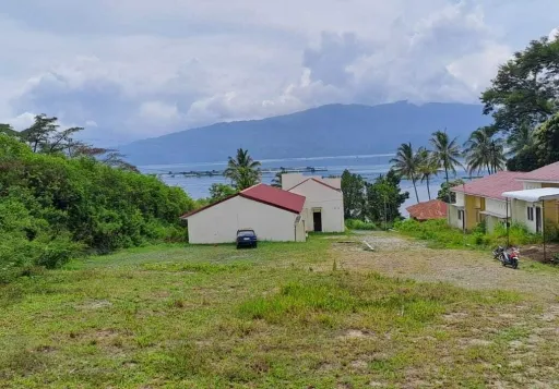 Dijual Rumah Vila dekat Toba Beach, Samosir