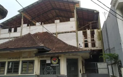 Dijual Tanah & Bangunan Jl. Supratman, Bandung, Jawa Barat