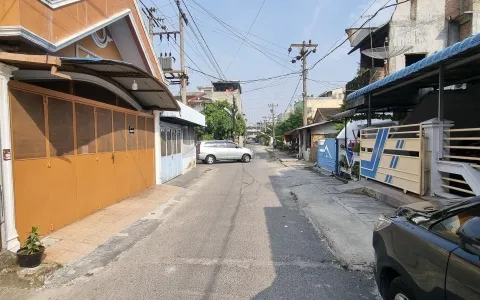 Dijual Cepat Rumah Jl. Brigjen Katamso Gg Saedah Blok A, Medan