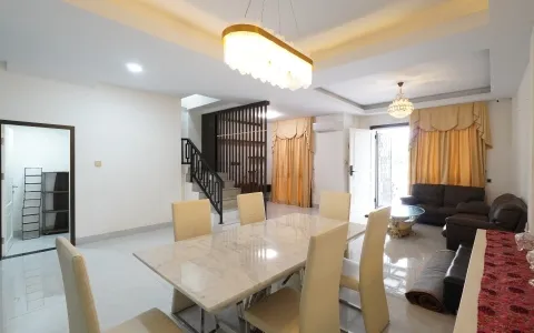 Dijual Rumah Full Furnish Komplek Jewel Park Blok C, Medan