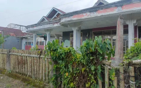 Dijual Murah Rumah Tua Jl.Purwodadi, Curup Sel,Rejang Lebong,Bengkulu
