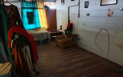 Dijual Murah Rumah Tua Jl.Purwodadi, Curup Sel,Rejang Lebong,Bengkulu