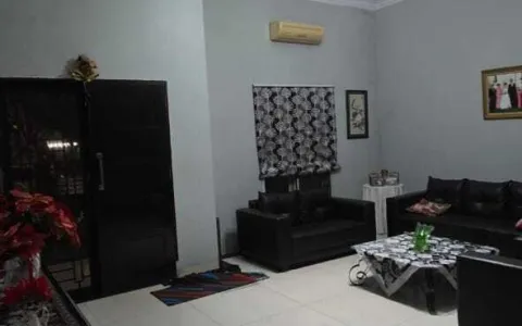 Dijual Rumah Siap Huni Komplek Millenium Square, Jl.Kapten Muslim, Medan