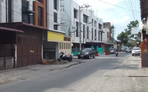 Dijual Ruko Siap Huni Jl. Sikambing, Sekip, Medan