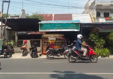 Rumah siap pakai Jl. Adam Malik, Medan