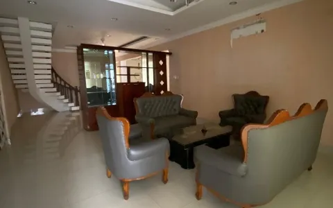 Disewa Rumah Jl.Diponegoro, Medan