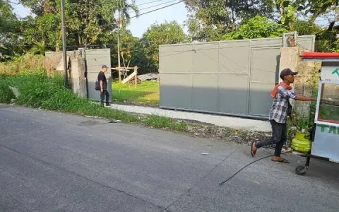 Di sewakan Gudang Jln.Industri Raya 1 blok B Tangerang Banten