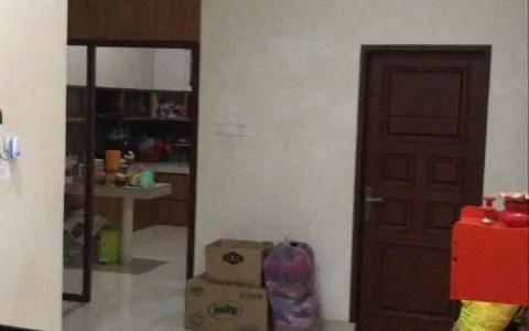 Di Jual Rumah Siap Huni jalan Tuasan Komplek Garden(depan chicken crush)