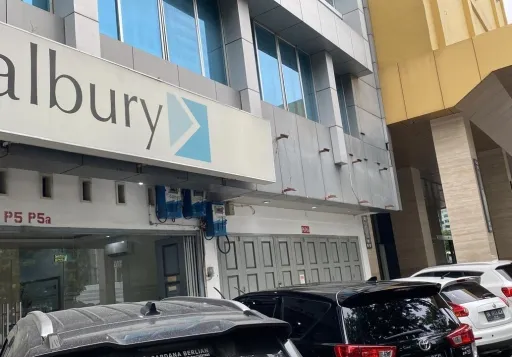 Dijual Gedung(ruang kantor) siap huni Jl. Kompleks Jati Junction, Perintis, Medan