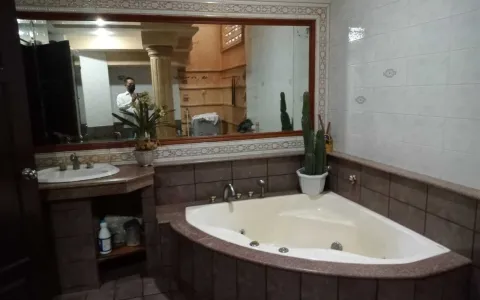 Dijual Rumah Siap Huni Jl. Sei Tuntungan Baru, Medan Baru, Medan