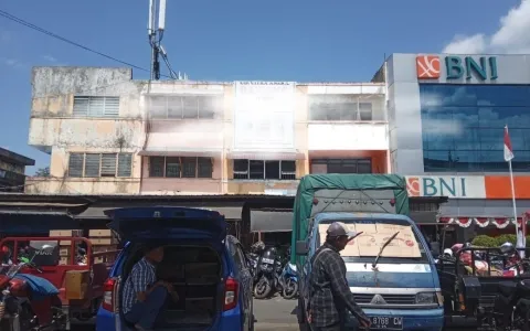 Disewa Ruko Jl. Pasar Baru , Banjarmasin