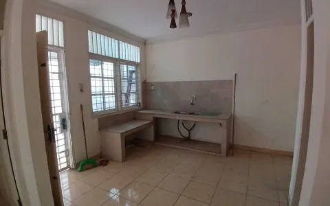 Dijual Rumah Tasbi Jl. Cycas Raya, Asam Kumbang