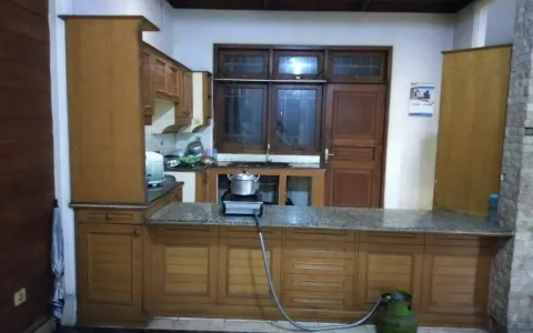 Dijual Rumah Jl. Rambutan VII, Ps Minggu, Jakarta Selatan